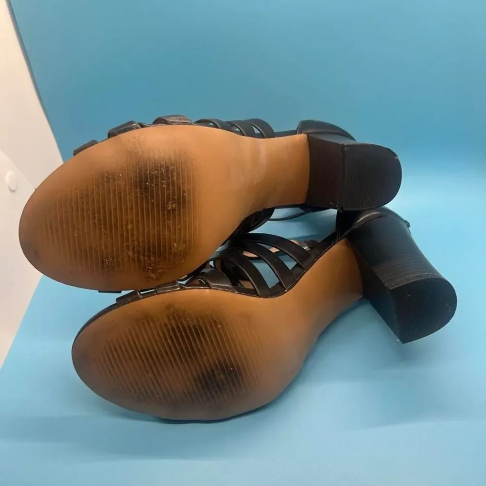 Xoxo Women's Black Courts